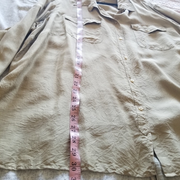 Lauren Ralph Lauren | 100% Silk Long Sleeve Button Down Shirt - Picture 6 of 7